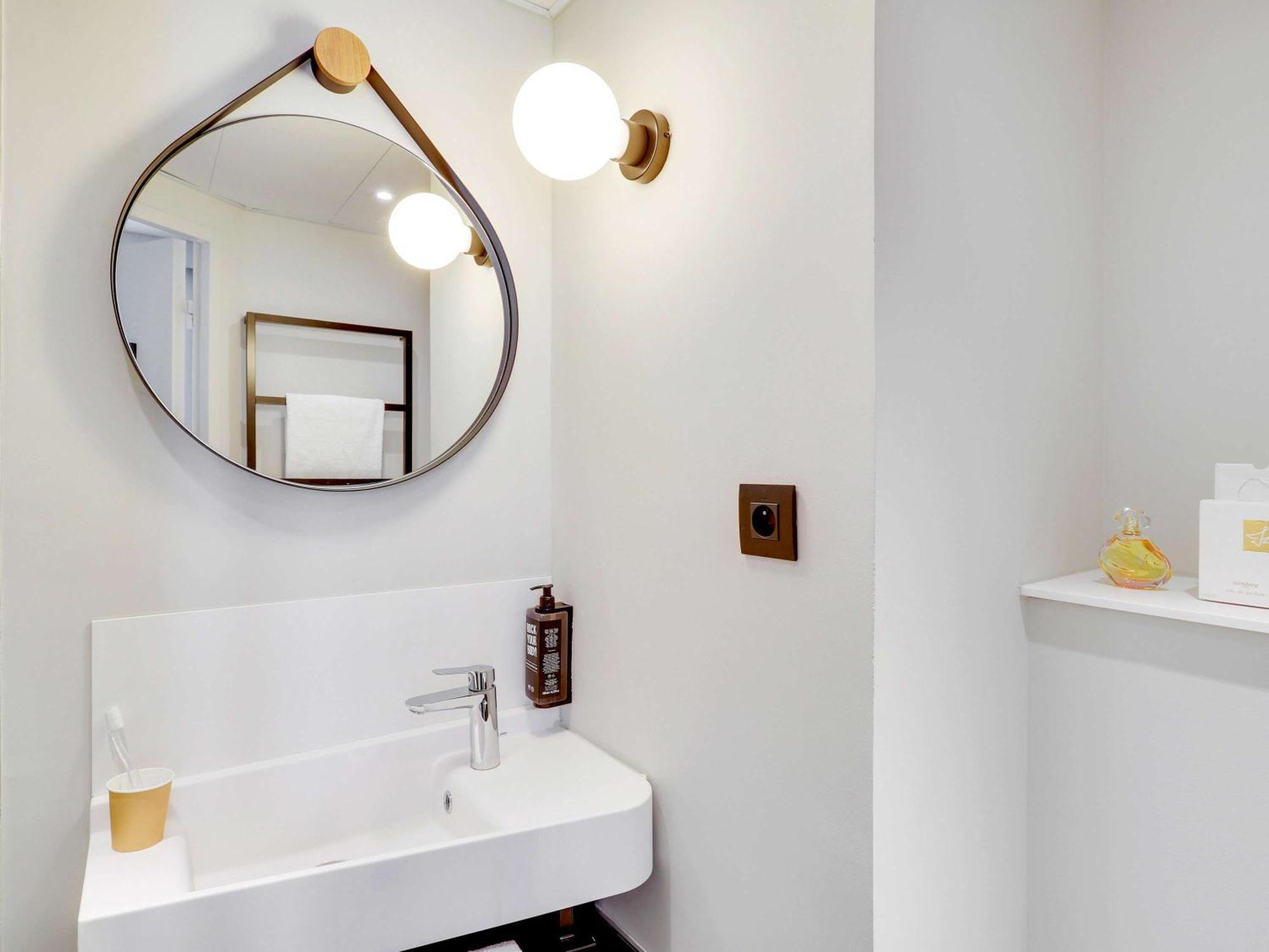Ibis Levallois Perret Luaran gambar